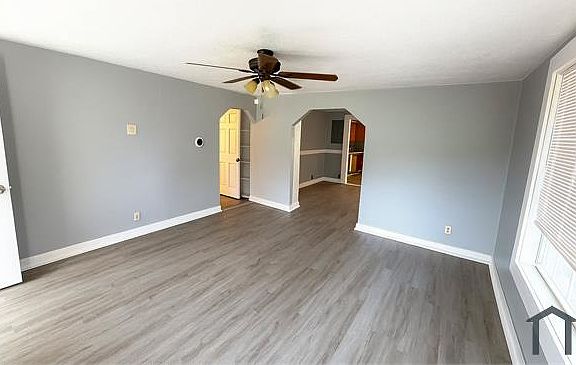 3rd image of 3030 Mars Hill St
