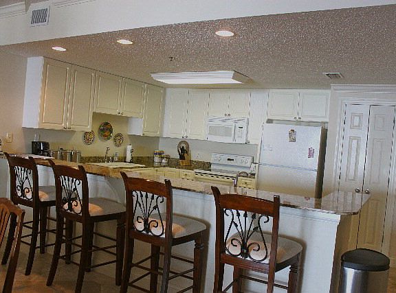 Large bar area