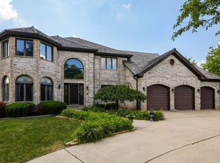 1600 Far Hills Dr, Bartlett, IL
