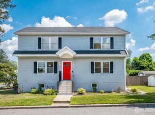 24 Savoy St, Colonia, NJ 07067