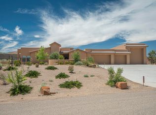 213 Tierra De Corrales Rd, Corrales, NM 87048