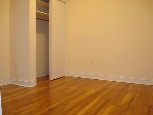 Rented by City Connections Realty | media 2