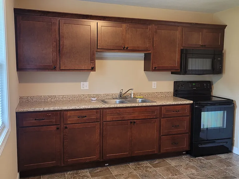 815 Cherry St #3 — Photo 3