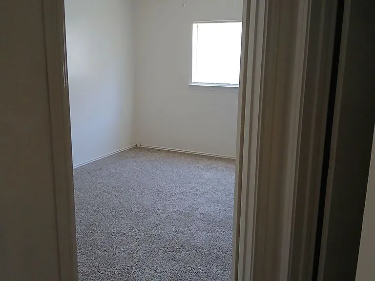 8005 Copper Trail Dr — Photo 12