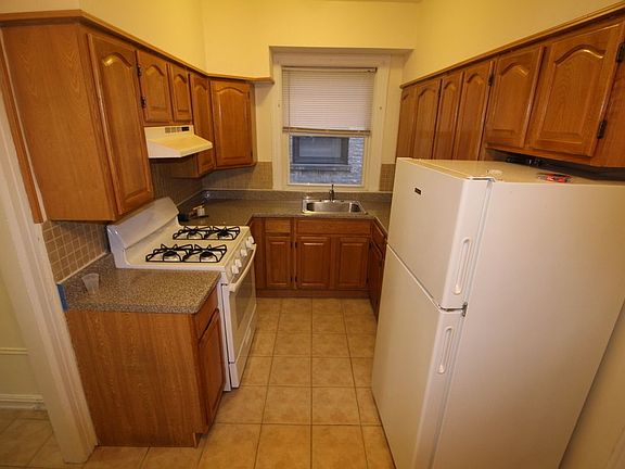 5th image of 9906 Fort Hamilton Pkwy #1