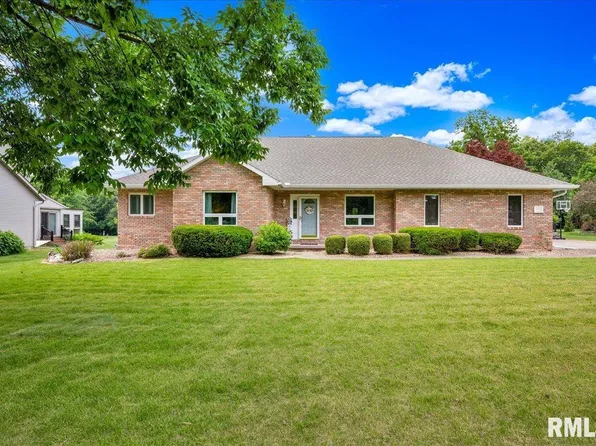 1125 Oakwood Rd, East Peoria, IL 61611