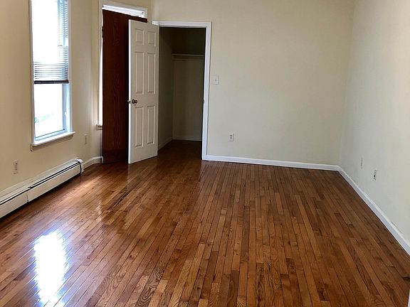 3rd image of 87 Eaton Pl Floor 1