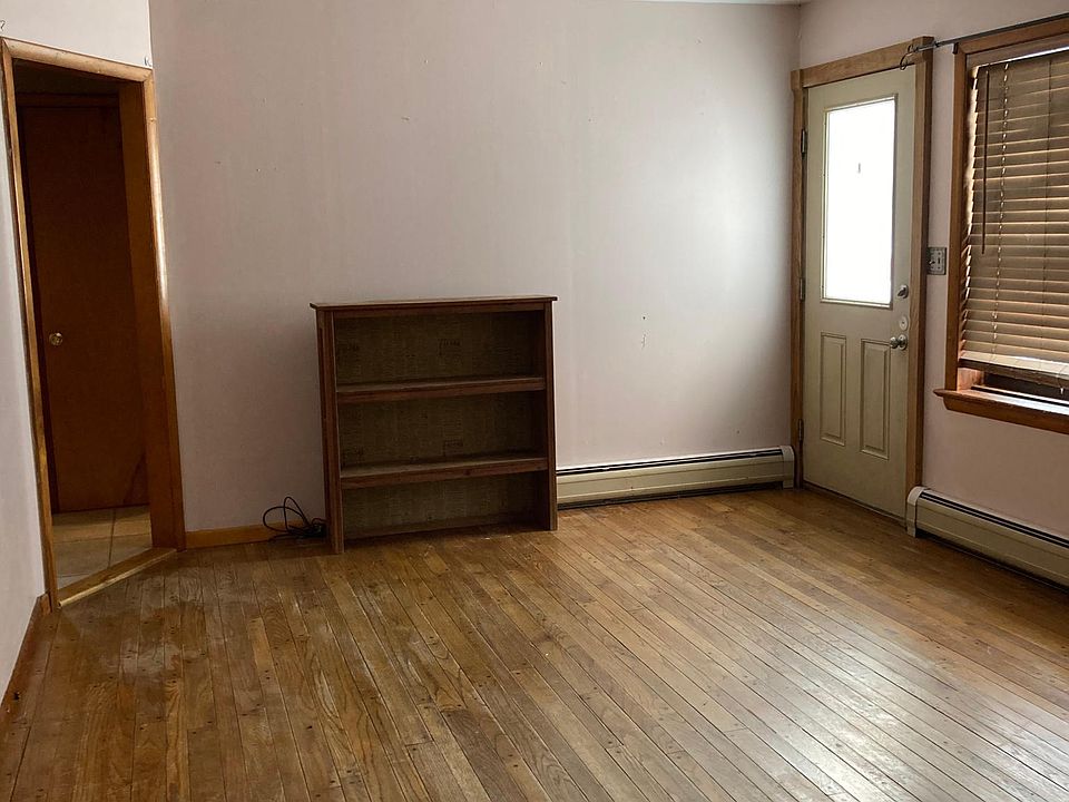 1st image of 115 Josephine Ln