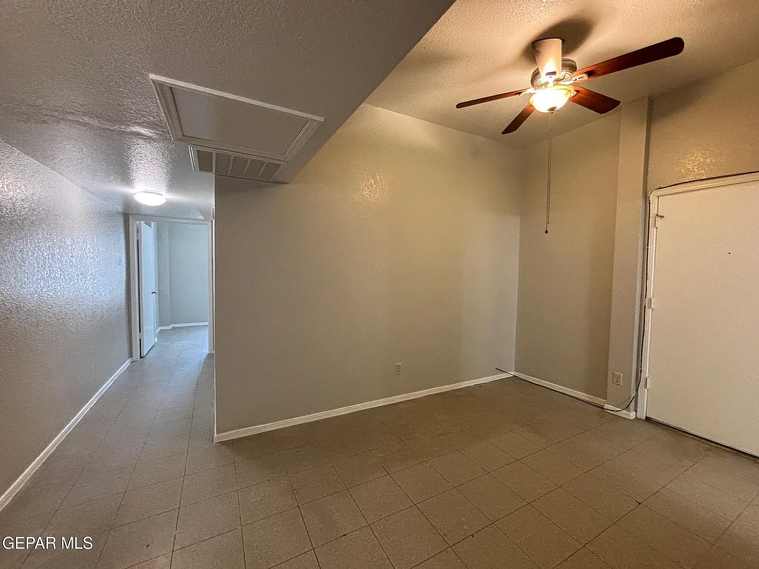 2 bed, 550 sqft, $780 — Photo 4