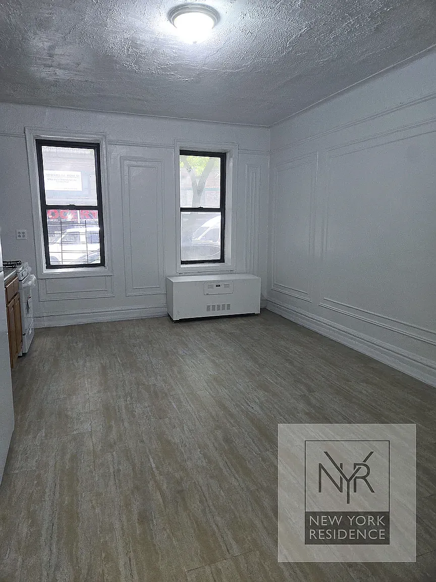 731 Gerard Avenue — Photo 3