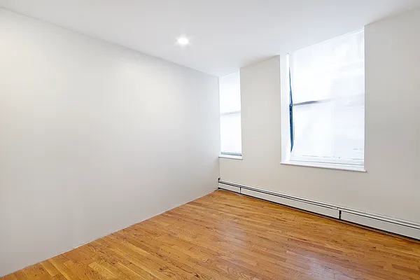 Rented by R New York | media 26