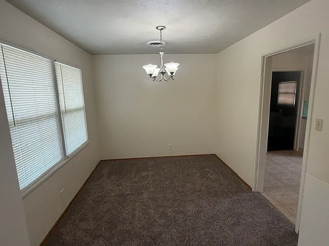 1514 Maplewood Dr — Photo 9