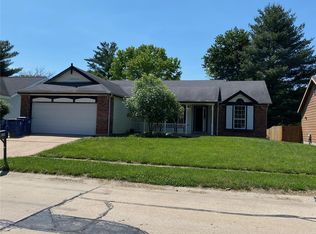 4139 Fox Crossing Dr, Florissant, MO