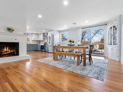 233 Lowell St #1, Peabody, MA, 01960
