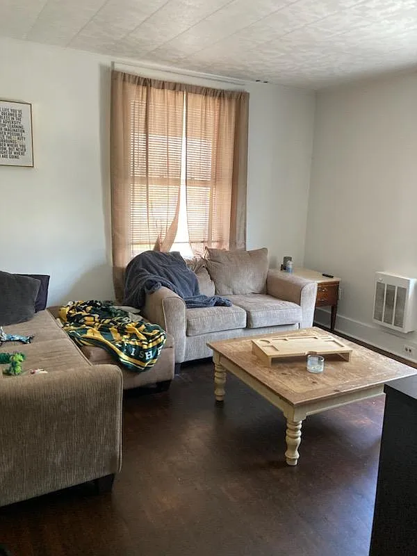1 bed, 1200 sqft, $1,250 — Photo 4