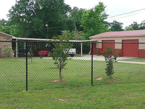 4th image of 135 County Road 1425