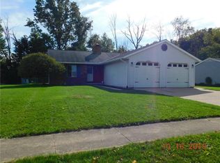 691 Coventry Grn, Saint Marys, OH 45885