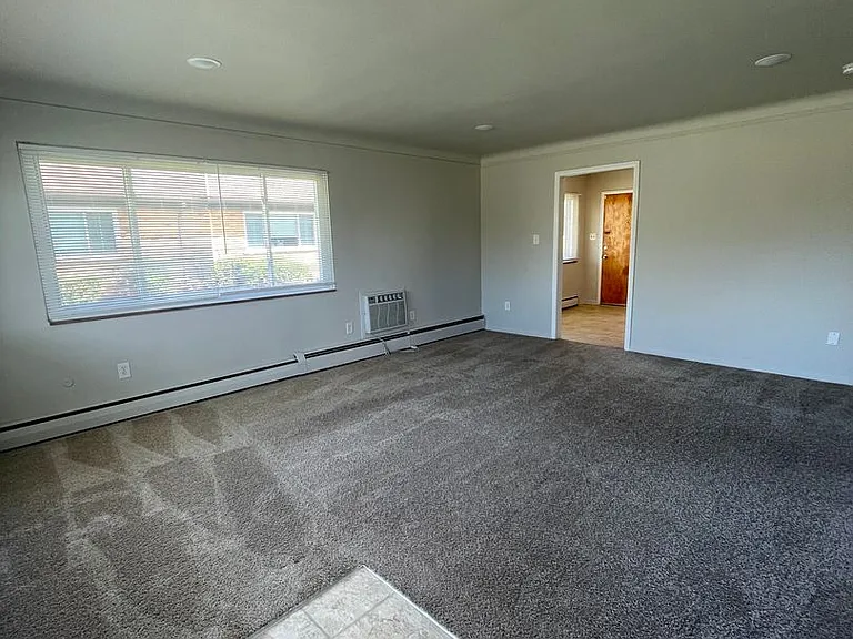 3830 Devon Rd #1 — Photo 1