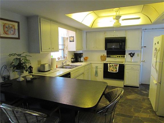 5th image of 2440 Harn Blvd