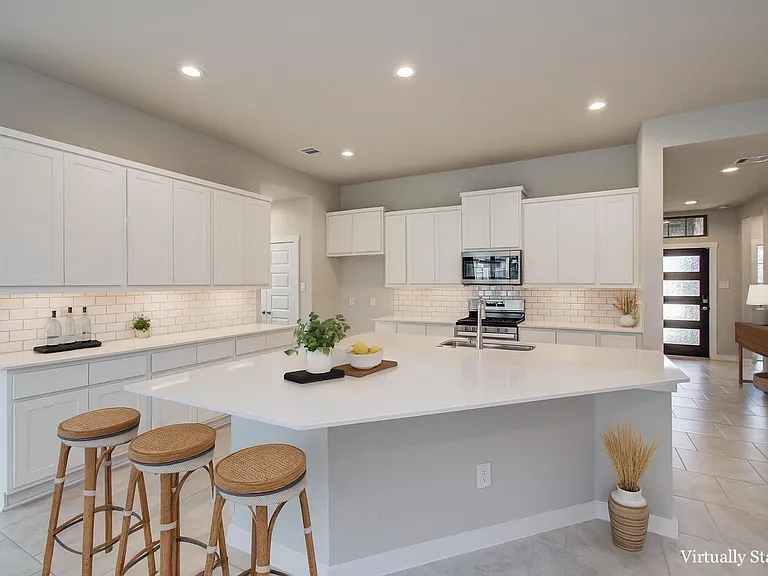 28511 Eli Eagle St — Photo 5