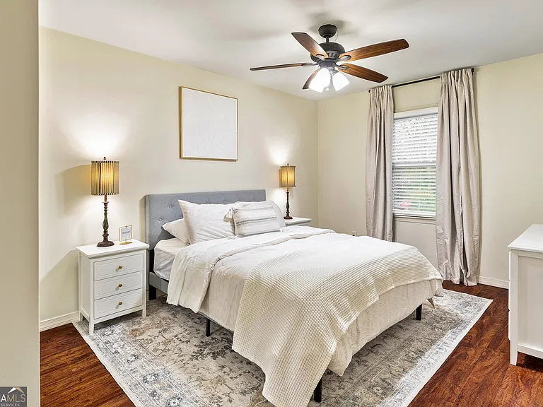 216 Flat Creek Ct — Photo 18