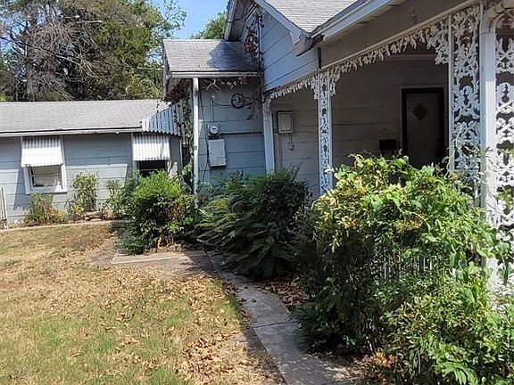 3rd image of 4103 4th St