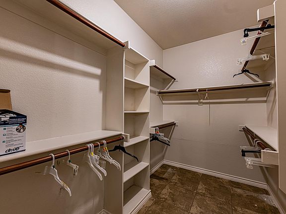 3rd image of 364 Parkvillage Ave