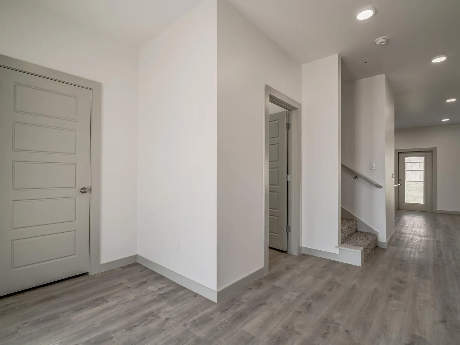 3 bed, 2.5 bath, 1575 sqft, $1,850 — Photo 4