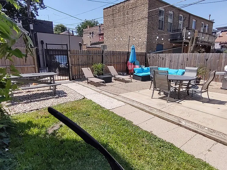 1638 N Oakley Ave #GARDEN — Photo 7