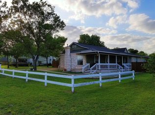 6113 Broadway Ave, Haltom City, TX 76117