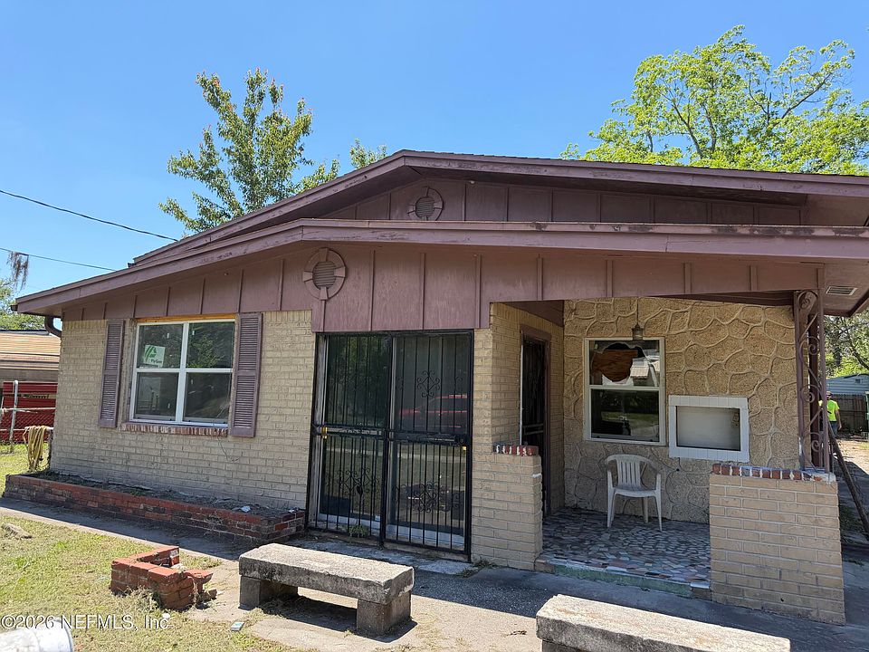 1st image of 5720 CARNATION Road