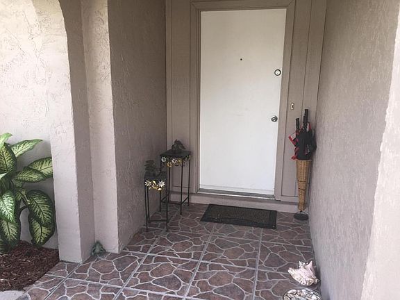 4th image of 1084 Fernlea Dr