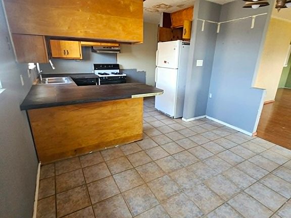 4th image of 3105 Mandell Cir