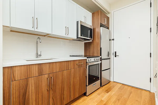 Rented by Nooklyn NYC LLC | media 17