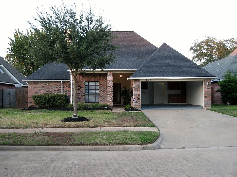 STUNNING,IMPRESSIVE, HIGH ROOF,ON CULDESAC