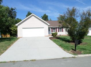 8729 Finchwood Ln, Knoxville, TN 37924