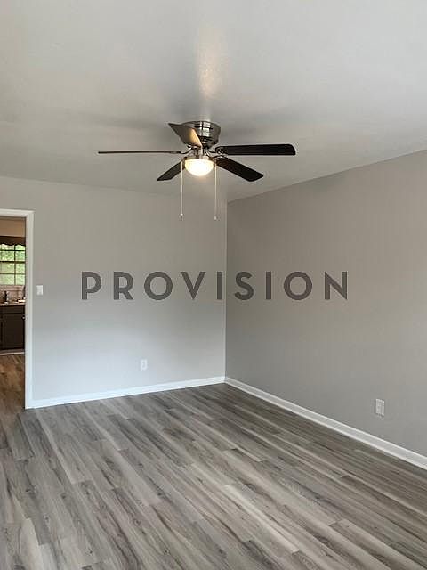 1st image of 745 20th St NE #4