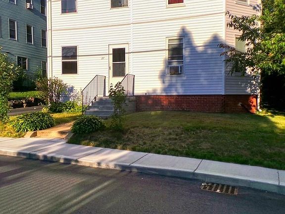 3rd image of 27 Oak St