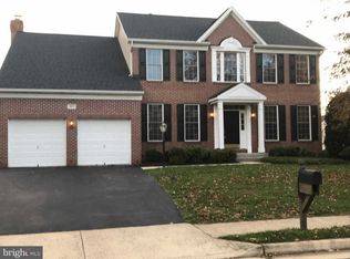 827 Anthony Ct SE, Leesburg, VA 20175