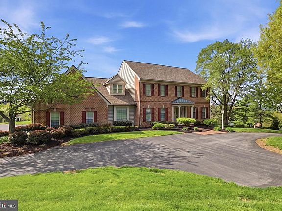 4th image of 1120 Brookway Dr
