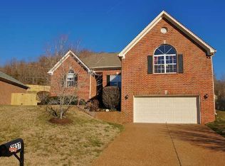 7837 Farmington Pl, Nashville, TN 37221