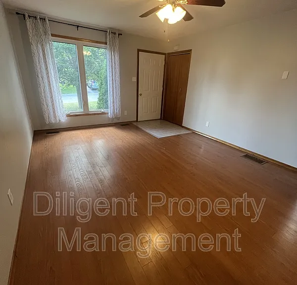 926 Dainard Dr #5 — Photo 13