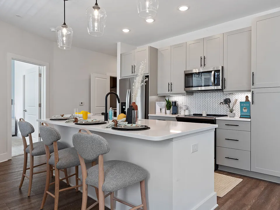 Broadstone Ayrsley apartments community photo