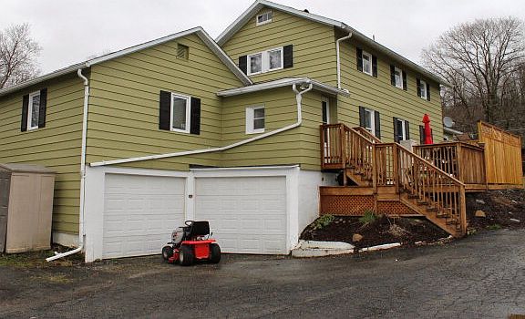 2nd image of 157 N Lhommedieu St