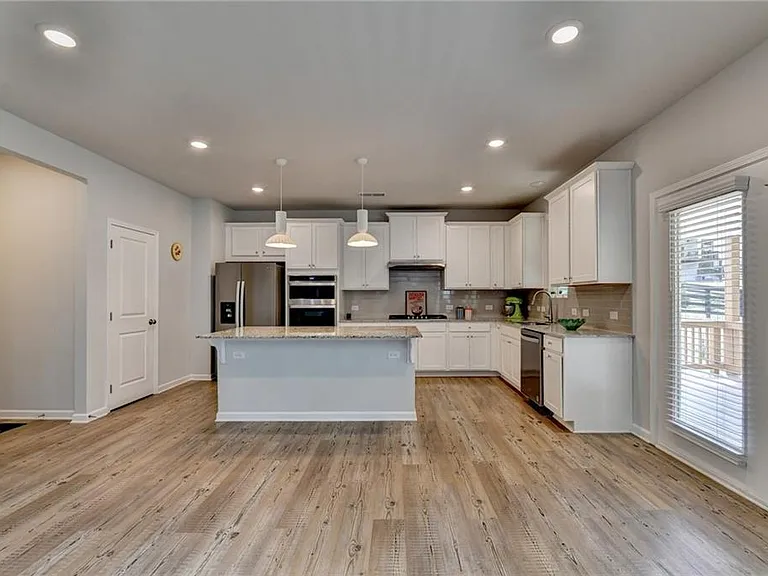 3828 Amicus Dr — Photo 14