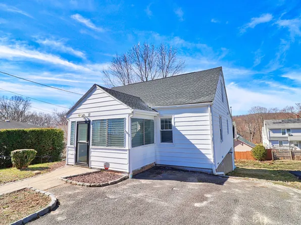 17 Bronx Avenue, Waterbury, CT 06705
