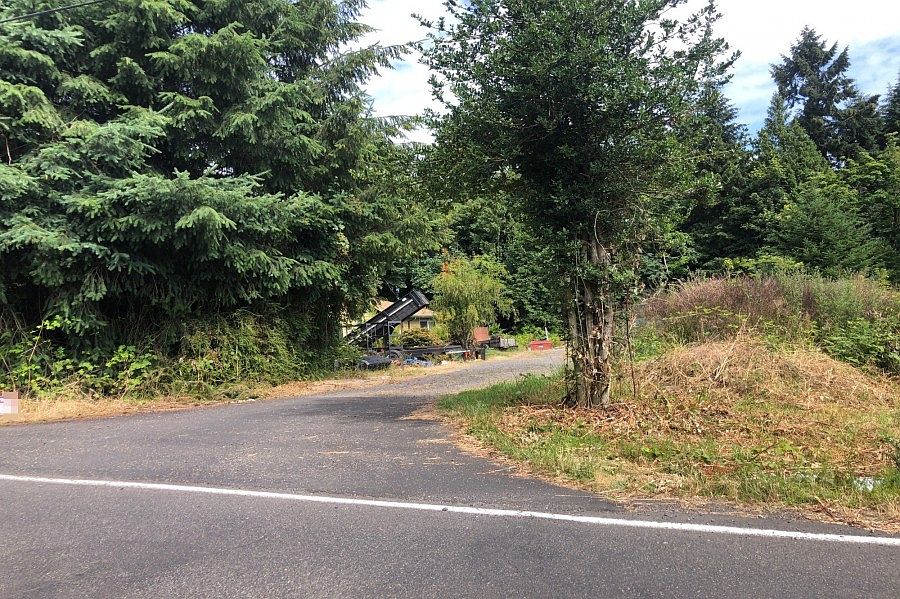 2nd image of 33541 Watson Rd
