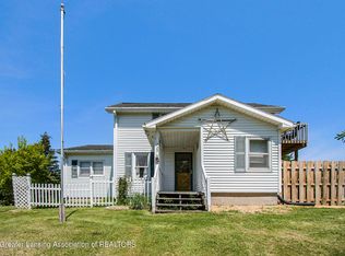 729 Looking Glass Ave, Portland, MI