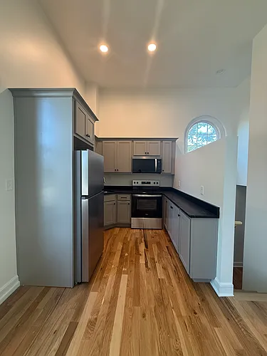 747 S 5th St #11 Photo 1
