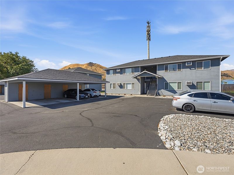 2nd image of 1624 Cross Street #1